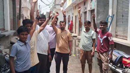 बिल्सी: मोहल्ला नंबर 5 में जल भराव की समस्या से दुखी लोगों ने पालिका प्रशासन के खिलाफ किया प्रदर्शन #jansamasya