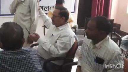 अंबाह: पटवारी की तैनाती से ग्रामीणों को परेशानी, पुरावस कला के उपसरपंच ने जनसुनवाई में उठाई आवाज़