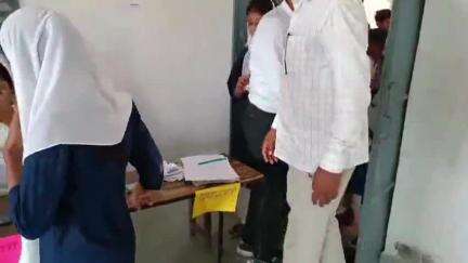 रफीगंज: धनावां में ईवीएम ऐप से बाल संसद का मतदान सम्पन्न हुआ