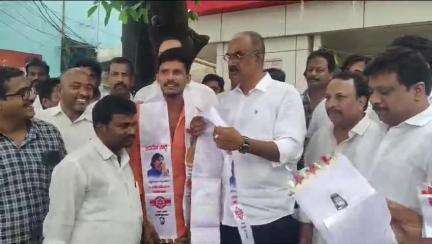 తాడేపల్లిగూడెం: ఎమ్మెల్యే బొలిశెట్టి సమక్షంలో వైయస్సార్సీపి నుండి జనసేనలో చేరిన మాధవరం గ్రామానికి చెందిన 15 కుటుంబాలు