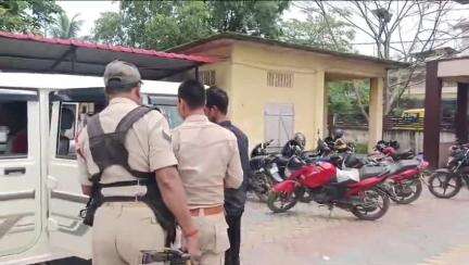 ঢেকিয়াজুলি ভাগ: গাঞ্জা সৰবৰাহ কৰা গোচৰত ঢেকীয়াজুলিৰ পৰা এগৰাকী যুৱকক গ্ৰেপ্তাৰ কৰি জে’ল হাজোতলৈ প্ৰেৰণ আৰক্ষীৰ