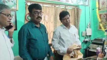 হলদিয়া: তমলুক সংগঠনিক জেলা তৃণমূল কংগ্রেসে নবনির্বাচিত সভাপতি সুজিত রায় হলদিয়া খঞ্জনচকে সম্বর্ধনা
