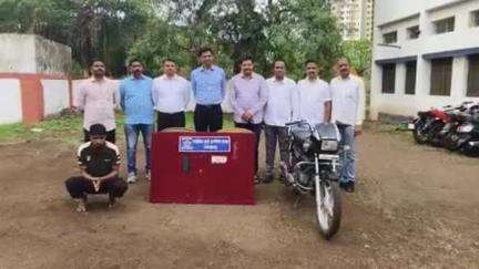 करवीर: घरफोडी करून चोरीच्या मोबाईलवरून महिलांना त्रास देणाऱ्या आरोपीस केले गजाआड - स्थानीक गुन्हे अन्वेषण शाखेची कारवाई