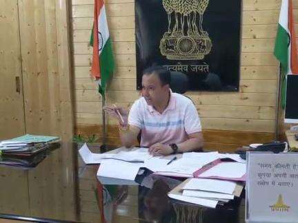 सुंदर नगर: मुख्यमंत्री विधवा महिला एवं एकल नारी योजना के तहत एसडीएम कार्यालय में विभिन्न विभागों के अधिकारियों की बैठक का हुआ आयोजन