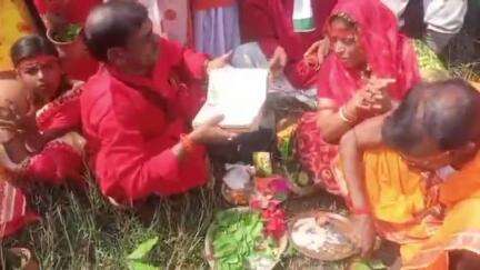 পাড়া: বহড়া মাজী পাড়া তে  তিন দিনব্যাপী রুদ্র মহাযজ্ঞ অনুষ্ঠান সহ মোট সাত দিনব্যাপী ধর্মীয় অনুষ্ঠান উপলক্ষে কলশ যাত্রা