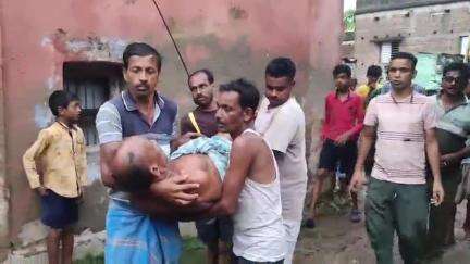 খয়রাশোল: বজ্রঘাতে গুরুতর আহত বাবুইজোড়ের বাসিন্দা, চিকিৎসাধীন নাকড়াকোন্দা প্রাথমিক কেন্দ্রে