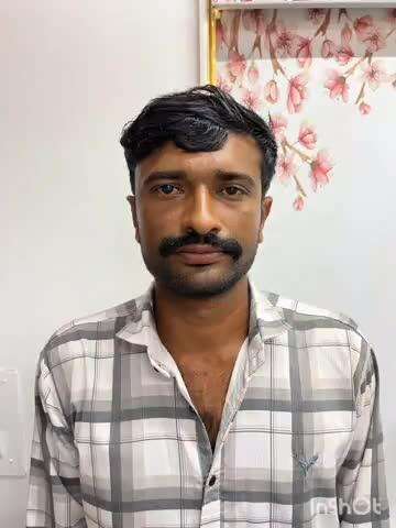 વઢવાણ: હથિયારના ગુનામાં ૧ વર્ષથી નાસતા ફરતા આરોપીને પેરોલ ફર્લો ટીમે ચોટીલા આણંદપુર ચોકડી પાસેથી પકડી પાડ્યો