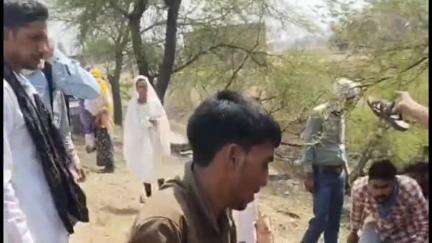 बबेरू: साथी गांव के पास ट्रैक्टर अनियंत्रित होकर सड़क के किनारे पलटा, चालक गंभीर रूप से घायल सीएचसी में कराया भर्ती