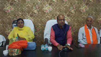 खजौली: खजौली प्रखंड कार्यालय में प्रखंड स्तरीय कार्यक्रम की नियम समिति की बैठक हुई