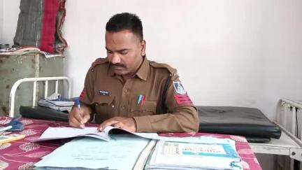 आगर: उमरिया में 3 लोगों ने एक व्यक्ति के साथ की मारपीट, आगर जिला अस्पताल में कराया गया उपचार