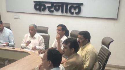 करनाल: स्वच्छ भारत मिशन से बदली गांवों की तस्वीर, केंद्रीय मंत्री सोमन्ना ने सचिवालय में अधिकारियों के साथ की मीटिंग