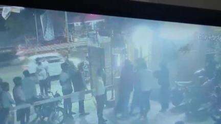 मोहन अपार्टमेंट में दबंगई का कहर, गाड़ी खड़ी करने के विवाद में सुपरवाइजर से बेरहमी से मारपीट