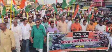 गोरखपुर: #oprationsindoor ऑपरेशन सिंदूर को लेकर विकास खंड खोराबार से रानीडीहा तक निकाला गया तिरंगा शौर्य सम्मान यात्रा