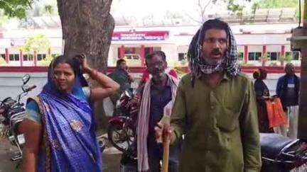 खागा: धाता में दबंगों से गाली-गलौज का विरोध करने पर कुल्हाड़ी से मारपीट, SP से पीड़ित ने लगाई गुहार