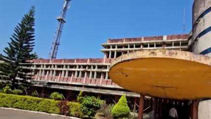 राधानगरी: राधानगरी तालुक्यातील कसबा वाळवे इथल्या तिघा ऊस वाहतूकदारांना बिद्री साखर कारखान्याची फसवणूक केल्याप्रकरणी अटक.
