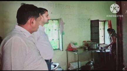 छबड़ा: छीपाबडौद में विकास अधिकारी ने अन्नपूर्णा रसोई का निरीक्षण किया, साफ-सफाई के लिए दिए निर्देश
