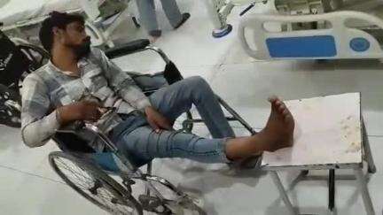 हमीरगढ़: चित्तौड़ रोड पर टेंपो ने बस का इंतजार कर रहे राहगीर को मारी टक्कर, युवक घायल होकर जिला अस्पताल में भर्ती