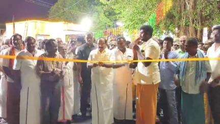 ஒட்டன்சத்திரம்: மண்டவாடி ஊராட்சியில் முடிவுற்ற திட்டப்பணிகளை பொதுமக்கள் பயன்பாட்டிற்கு திறந்து வைத்து, புதிய திட்டப்பணிக்கு அமைச்சர் அடிக்கல் நாட்டினார்