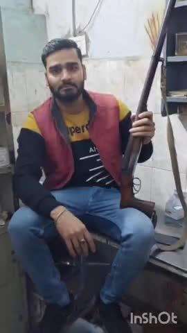 जानसठ: भोपा कस्बे में हथियारों का प्रदर्शन का वीडियो सोशल मीडिया पर तेजी से वायरल, पुलिस जांच में जुटी