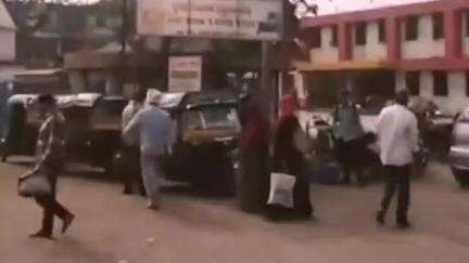 चाळीसगाव: चाळीसगाव तालुक्यातील ओझर या गावाजवळ आई हॉस्पिटल समोर मारुती व्हॅनच्या धडकेत दुचाकीस्वार ठार,चाळीसगाव पोलिसात गुन्हा दाखल