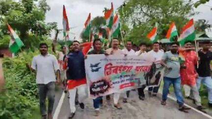 বিজনী ভাগ: মানাস ছেৰফাং নাগৰিক সমাজৰ  উদ্যোগত আনন্দবজাৰত "ত্ৰিৰংগা যাত্ৰা" অনুষ্ঠিত,উপস্থিত মানাস ছেৰফাং সমষ্টিৰ প্ৰাক্তন পাৰিষদ