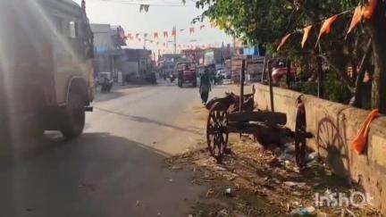चतरा: सीओ के नेतृत्व में सूर्याटांड़ जंगल के पास अवैध बालू लदे दो ट्रैक्टर जब्त