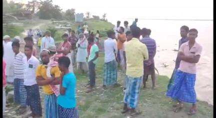 চেঙা: ধৰ্মপুৰত ব্ৰহ্মপুত্ৰ নৈৰ তীব্ৰ গৰাখহনীয়া, শংকাত ভুগিছে কেবাখনো গাঁৱৰ শ শ ৰাইজ  #jansamasya