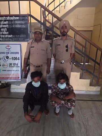 जसपुर: जसपुर कोतवाली पुलिस ने दो वारंटियों को अलग-अलग स्थानों से किया गिरफ्तार