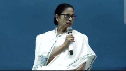 দিনহাটা ১: দিনহাটার বিধায়ক ও মন্ত্রী উদয়ন গুহ জানানোয় উকিল কে বাংলাদেশ থেকে ফিরিয়েছি - বললেন মুখ্যমন্ত্রী মমতা