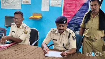 परसा: सुपर पेट्रोलिंग टीम ने परसा थाने का औचक निरीक्षण किया