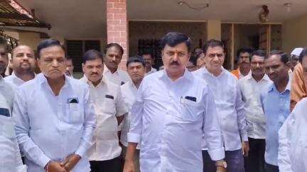 నారాయణ్​ఖేడ్: సాంకేతిక అభివృద్ధి మార్గదర్శి మాజీ ప్రధాని రాజీవ్ గాంధీ: నారాయణఖేడ్లో ఎమ్మెల్యే డాక్టర్ పట్లోళ్ల సంజీవరెడ్డి