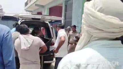 सिकंंदराबाद: चोला थाना क्षेत्र के गांव बंचावली में महिला की संदिग्ध मौत, शव फंदे पर लटका मिला