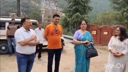 सोलन: सोलन शहर में गहराया पेयजल संकट, जल शक्ति विभाग और निगम के अधिकारियों ने किया टैंक का निरीक्षण