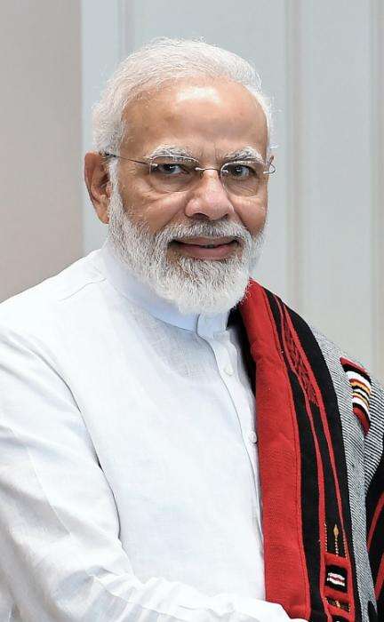 कान्स फिल्म फेस्टिवल में छाई ये एक्ट्रेस, पीएम मोदी की तस्वीर वाला नेकलेस पहनकर मचाया धमाल