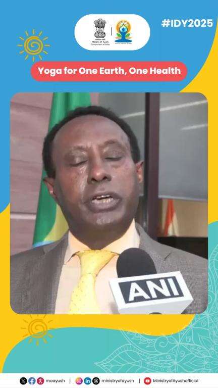 At the 'Harit Yoga Program' held in Delhi, Ethiopian Ambassador to India, Fesseha Shawel Gebre.