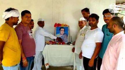 मुसाफिरखाना: राजीव गांधी की पुण्यतिथि पर मुसाफिरखाना और निजामुद्दीन चौराहे पर श्रद्धांजलि सभा एवं फल वितरण कार्यक्रम का आयोजन