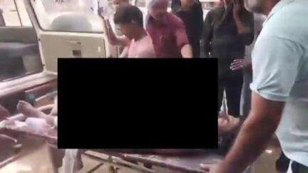 हिण्डौन: मनीराम पार्क के पास बयाना रोड पर दिनदहाड़े जूस की दुकान पर दुकानदार को चाकू से किया घायल, जयपुर किया गया रैफर