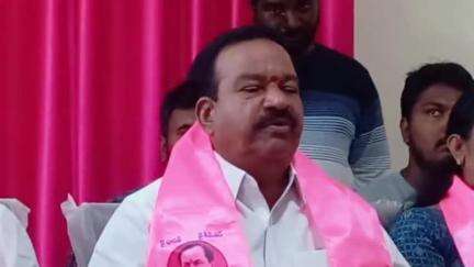 జగిత్యాల: కేసీఆర్ కి నోటీసులు ఇవ్వడం కక్ష సాధింపు చర్య-జగిత్యాల జిల్లా బి ఆర్ యస్ అధ్యక్షులు కల్వకుంట్ల విద్యాసాగర్ రావు అన్నారు