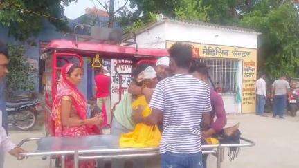 कुटुंबा: अंबा के हरदत्ता मोड़ के समीप अनियंत्रित बाइक की टक्कर से दूसरे बाइक पर सवार महिला घायल, घटना अंबा बाजार जाते समय घटी