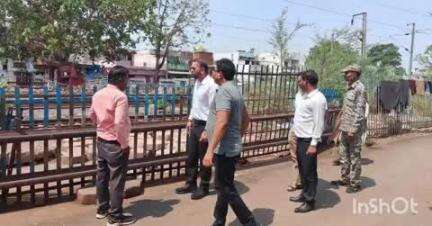 राजनांदगांव: कलेक्टर ने शहर के गौरी नगर और चिखली में निर्माणाधीन रेलवे क्रॉसिंग अंडरब्रिज का किया निरीक्षण