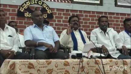 ಕೋಲಾರ: ಸಹಕಾರ ಕ್ಷೇತ್ರಕ್ಕೆ ಶಾಸಕರ ಮತ್ತು ಎಂ.ಎಲ್.ಸಿಗಳು ಸ್ಪರ್ಧೆ ಖಂಡನೀಯ: ನಗರದಲ್ಲಿ ರಾಜ್ಯ ದಲಿತ ಸಿಂಹಾಸೇನೆ ರಾಜ್ಯಾಧ್ಯಕ್ಷ ಹೂಹಳ್ಳಿ ಪ್ರಕಾಶ್
