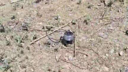 आबू रोड: आबूरोंड के सदर थाना क्षेत्र के न्यू टाउन के बाहर अचानक गिरा हवाई ड्रोन, इलाके में ड्रोन गिरने की घटना से फैली सनसनी