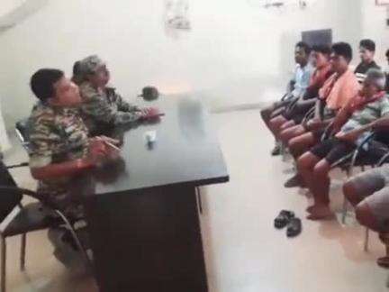 सुकमा: थाना तोंगपाल में पुलिस ने चार पहिया वाहन मालिकों की ली बैठक, यात्रियों की ढुलाई करने पर होगी सख्त कार्रवाई