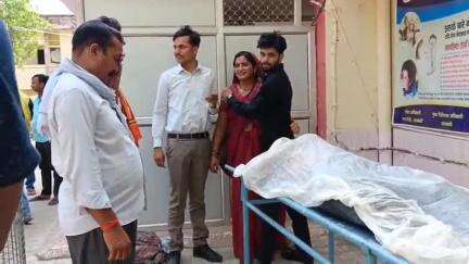 हैदरगढ़: हैदरगढ़ थाना क्षेत्र के पूर्वांचल एक्सप्रेस वे पर हुए सड़क हादसे में बाइक सवार युवक की मौत