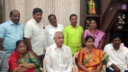 రాష్ట్రంలో పొగాకు రైతులు ఆత్మహత్యలు చేసుకునే పరిస్థితి ఏర్పడింది: గోపాలపురంలో మాజీ మంత్రి చెల్లుబోయిన వేణుగోపాలకృష్ణ