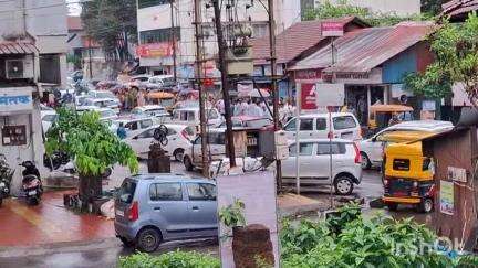 सावंतवाडी: सावंतवाडीत दीपक केसरकर यांच्या कार्यालयाकडून निघाली तिरंगा यात्रा : उत्स्फूर्त प्रतिसाद