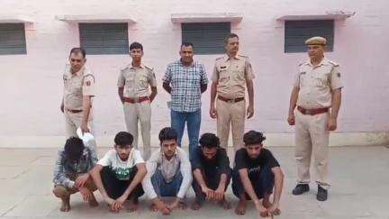 भादरा: भादरा क्षेत्र में अफीम बेचने आए 5 कार सवार युवकों को किया गया गिरफ्तार
