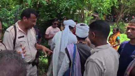 দাসপুর ১: সাধুবেশে প্রতারণার অভিযোগে দাসপুর থানা এলাকা থেকে আটক 2 ব্যক্তি, চলছে জিজ্ঞাসাবাদ
