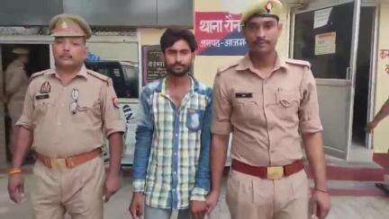 सगड़ी: रौनापार थाना पुलिस टीम ने खोजौली तिराहे से छेड़खानी के मामले में वांछित आरोपी को किया गिरफ्तार