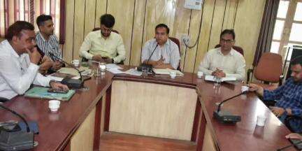 नालागढ़: प्रतिबंधित पॉलिथीन उन्मूलन की कार्यवाहियों की समीक्षा बैठक आयोजित की गई
